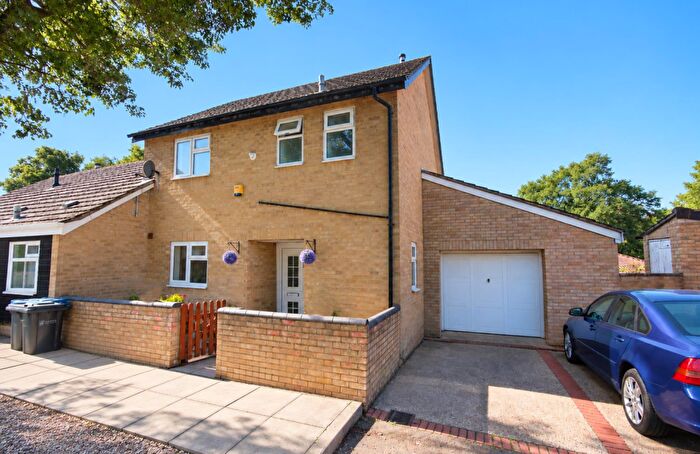 3 Bedroom Semi-Detached House For Sale In Swafield Street, Norwich, NR5