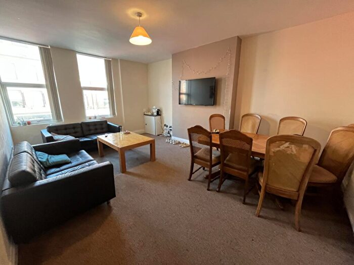 6 Bedroom House To Rent In Smithdown Road, Liverpool, L15