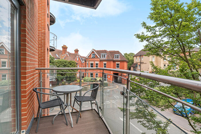 2 Bedroom Flat For Sale In Trinity Gate, Epsom Road, Guildford, GU1
