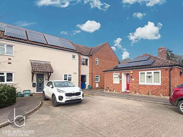 2 Bedroom Flat To Rent In Heather Close, Layer-De-La-Haye, CO2
