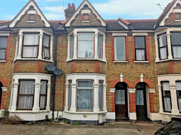 2 Bedroom Terraced House To Rent In Central Avenue, Southchurch Village, SS2