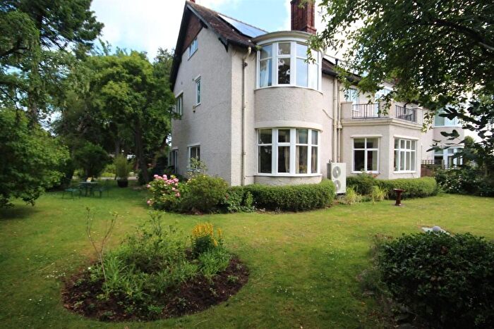 3 Bedroom Country House For Sale In Bryn Teg Drive, Rhos On Sea, Colwyn Bay, Conwy, LL28