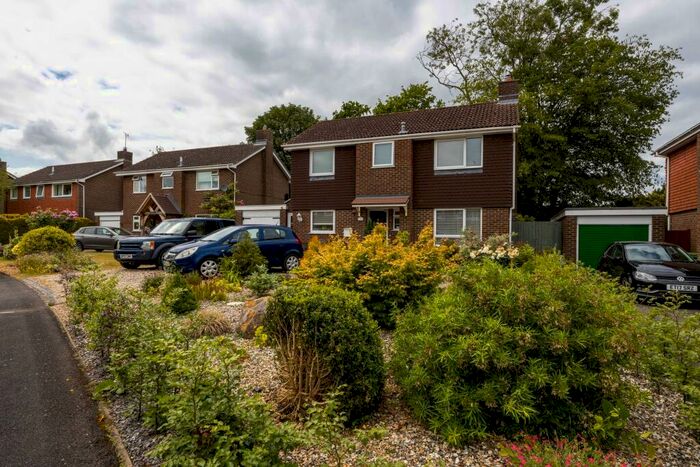 4 Bedroom Detached House To Rent In Falcon House Gardens, Newbury, RG20