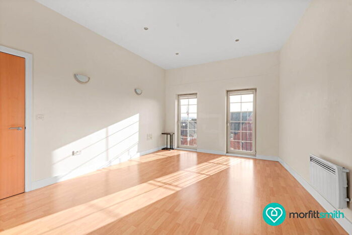 2 Bedroom Apartment To Rent In Holywell Heights, Sheffield, South Yorkshire, S4