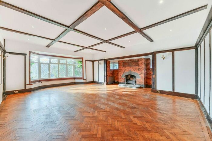 5 Bedroom Property To Rent In Woodmansterne Road, Carshalton Beeches, Carshalton, SM5