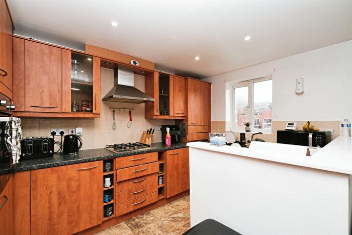 2 Bedroom Flat For Sale In Ellerman Road, Liverpool, L3