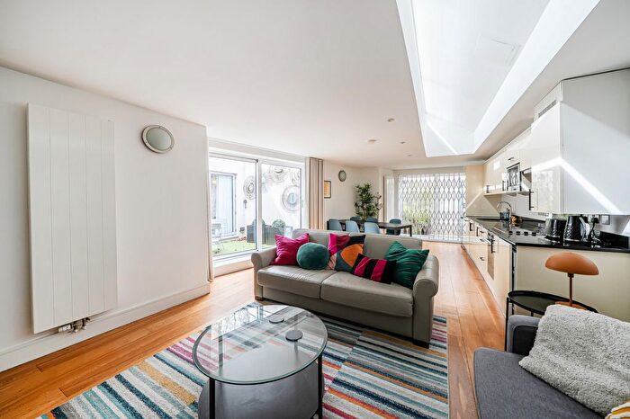 2 Bedroom Flat To Rent In Manciple Street, London, SE1