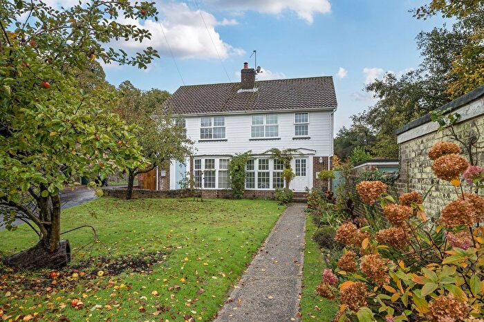 3 Bedroom Semi-detached House For Sale In Pond Cottage, The Wharf, Midhurst, GU29
