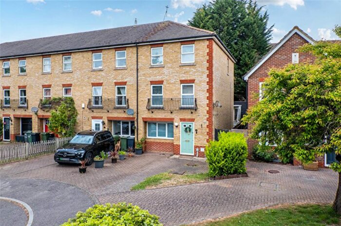 5 Bedroom End Of Terrace House For Sale In Albert Reed Gardens, Tovil, Maidstone, Kent, ME15