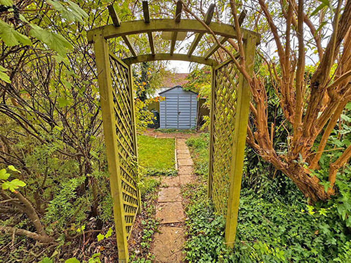 2 Bedroom End Of Terrace House For Sale In Williams Road, Shoreham-by-Sea, BN43