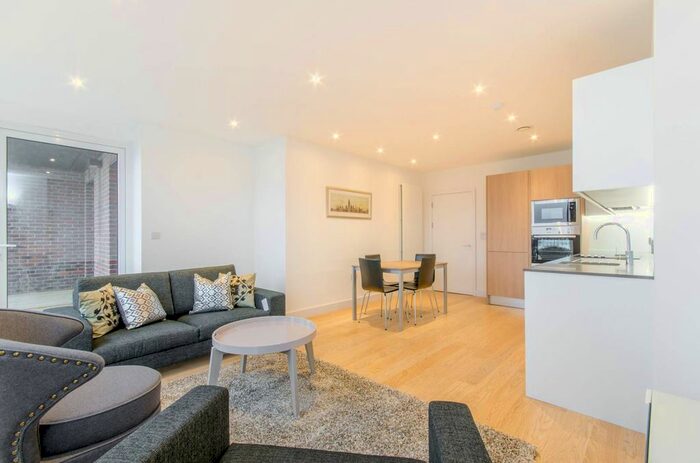 2 Bedroom Flat To Rent In Imperial Building, Woolwich, London, SE18
