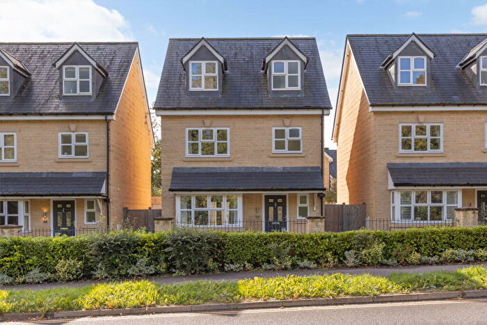 3 Bedroom Detached House For Sale In Neston Gardens, Neston, SN13