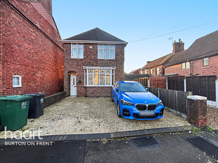 3 Bedroom Detached House For Sale In Talbot Street, Swadlincote, DE11