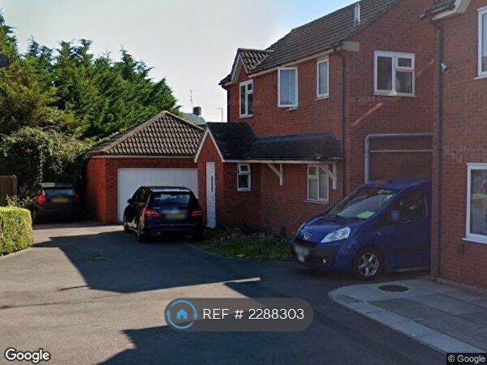 4 Bedroom Detached House To Rent In Cameron Close, Swindon, SN3