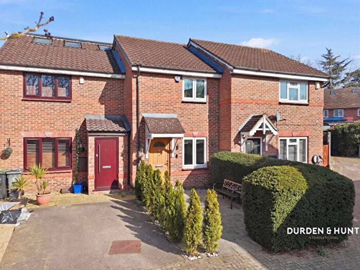 2 Bedroom Terraced House For Sale In Maybury Close, Loughton, IG10