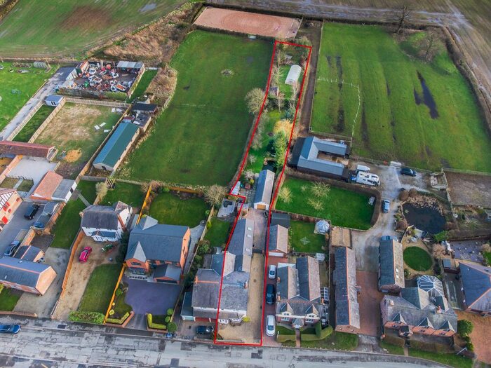 4 Bedroom Semi-Detached House For Sale In Bretton Lane, Bretton, Chester, CH4