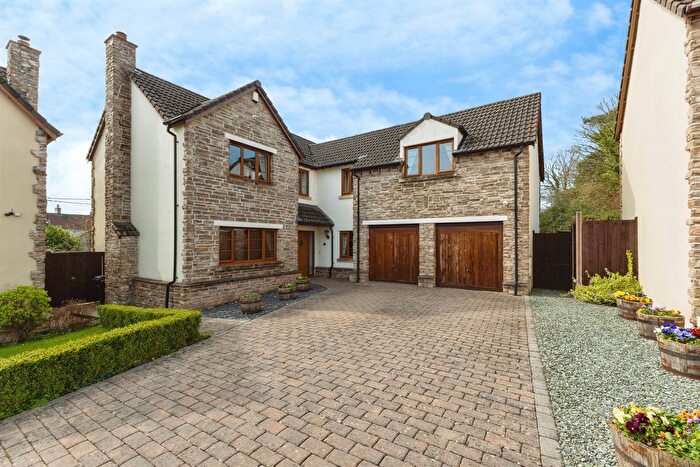 5 Bedroom Detached House For Sale In The Sidings, Clutton, Bristol, BS39