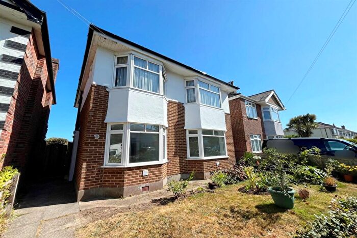 2 Bedroom Flat To Rent In Southbourne, BH6