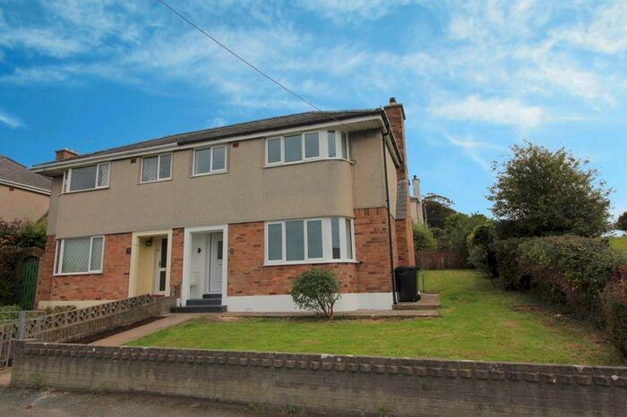 3 Bedroom Semi-Detached House For Sale In Maes Llwyn, Amlwch, LL68