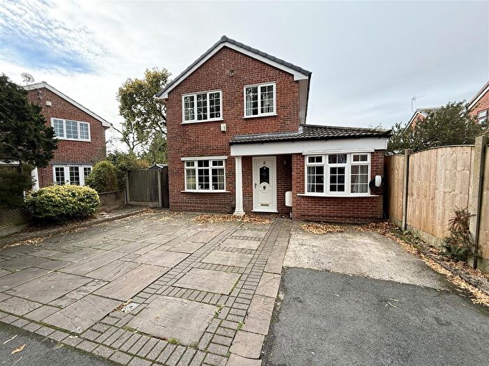 5 Bedroom Detached House For Sale In Porter Close, Rainhill, Prescot, L35