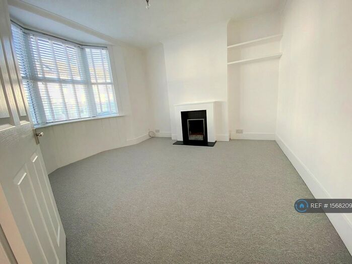 2 Bedroom Maisonette To Rent In Shirley Street, Hove, BN3