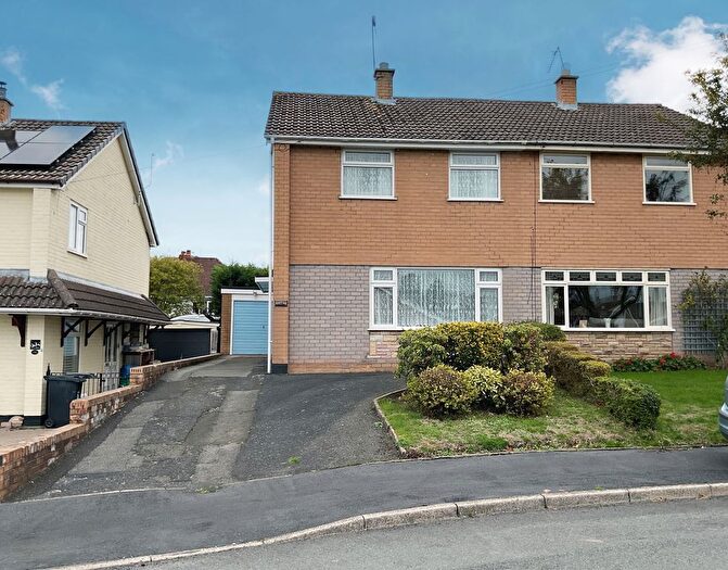 3 Bedroom Semi-Detached House For Sale In Rugby Road, Wollaston, Stourbridge, DY8