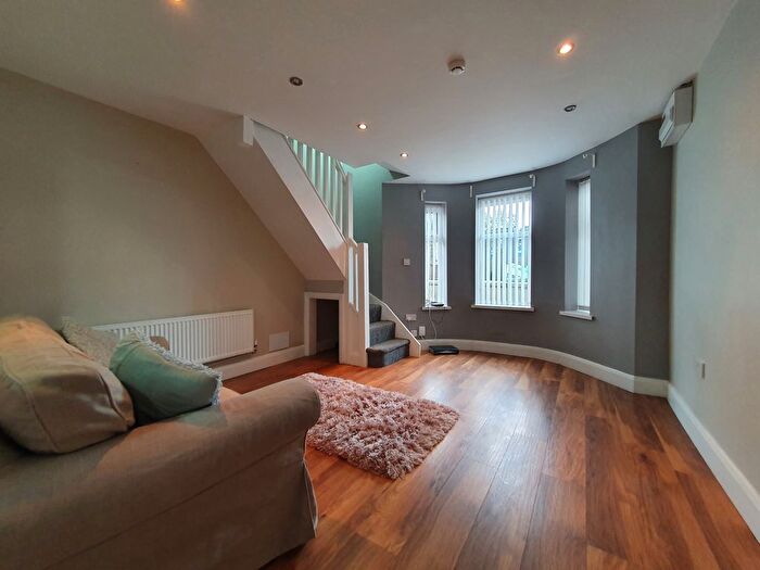 1 Bedroom Flat To Rent In Ferry Road, Cardiff, CF11