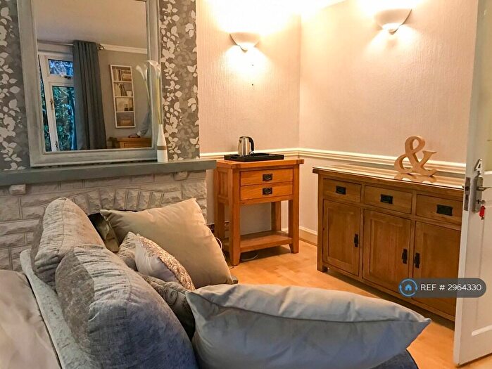 6 Bedroom Semi Detached House To Rent In Milman Close, Bracknell, RG12