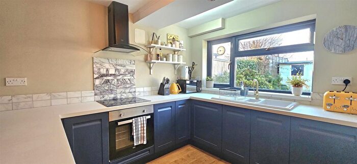 2 Bedroom Terraced House To Rent In Golf Road, Deal, CT14