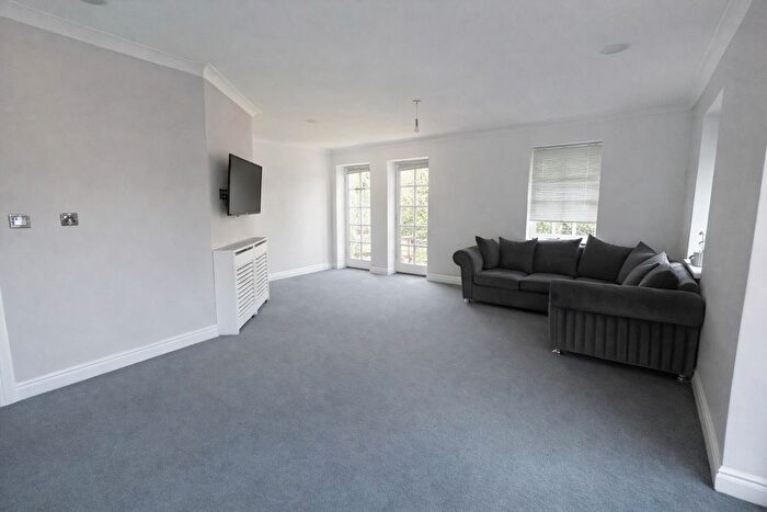 2 Bedroom Flat To Rent In Colchester, Essex, CO2