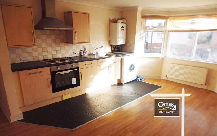 2 Bedroom Flat To Rent In |Ref: |, Jessamine Road, Southampton, SO16