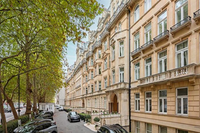 4 Bedroom Apartment For Sale In Harley House, Marylebone Road, NW1