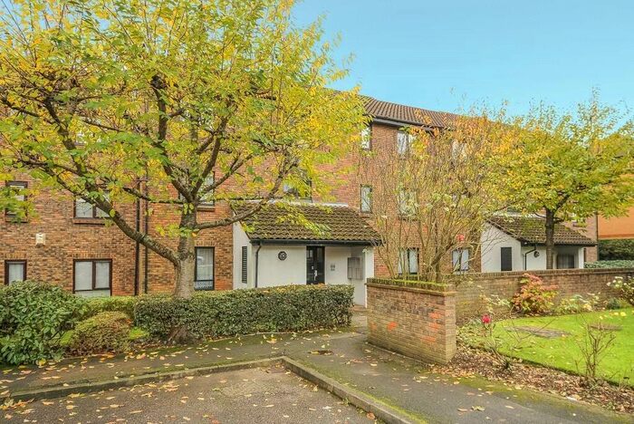 1 Bedroom Apartment To Rent In Talman Grove, Stanmore, Middlesex, HA7