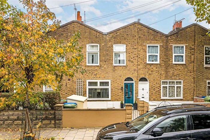 3 Bedroom Terraced House For Sale In Fort Road, Bermondsey, SE1