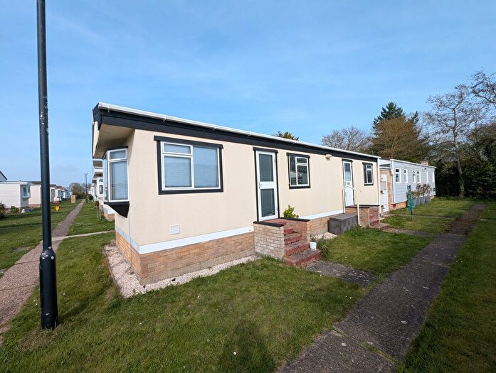 2 Bedroom Park Home For Sale In Meadow View Park, St. Osyth Road, Little Clacton, Clacton-On-Sea, CO16
