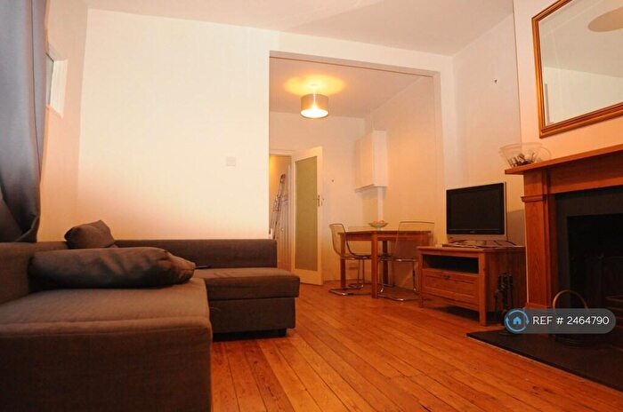 2 Bedroom Flat To Rent In South Tottenham, London, N15