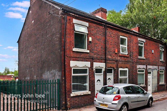 2 Bedroom End Of Terrace House For Sale In North Street, Stoke-On-Trent, ST4