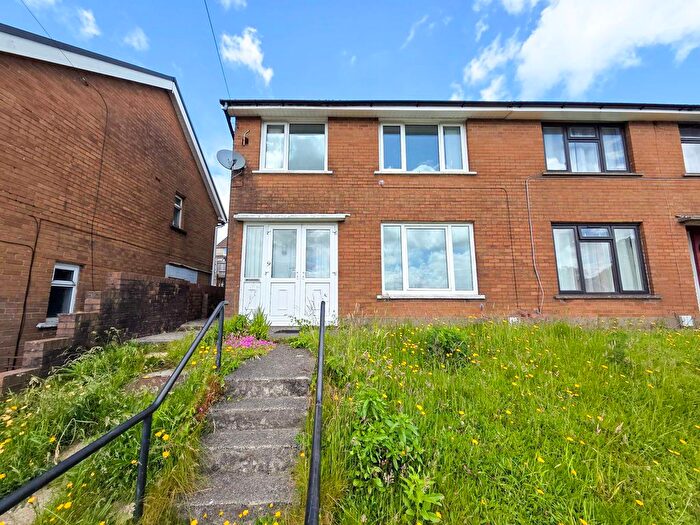 3 Bedroom Semi-Detached House To Rent In Heol Aneurin, Caerphilly, CF83