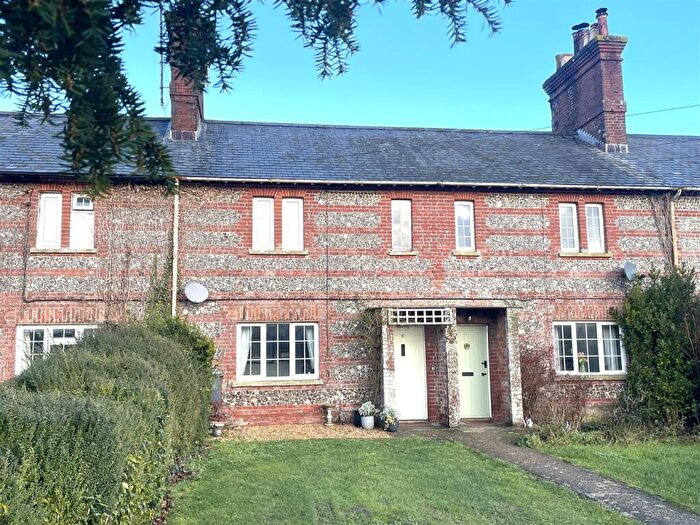 2 Bedroom Terraced House For Sale In Bishopstone, Salisbury, SP5