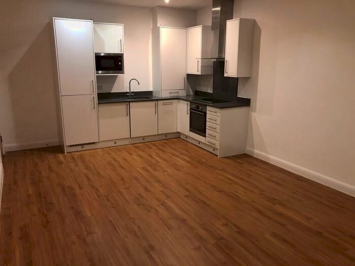 1 Bedroom Flat To Rent In Woodland Court, Soothouse Spring, Childwick Green, St Albans, AL3