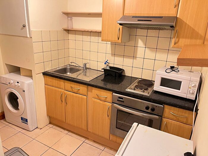 Studio To Rent In Archway Road, Highgate, N6