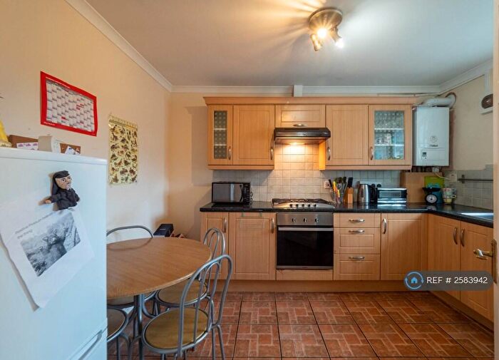 3 Bedroom Flat To Rent In Bridgeway Street, London, NW1