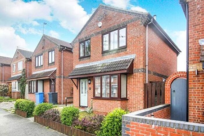 3 Bedroom Detached House For Sale In Kingsbury Way, Kingswood, Hull, East Yorkshire, HU7
