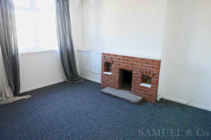 3 Bedroom End Of Terrace House To Rent In Parkfield Road, Wolverhampton, WV4