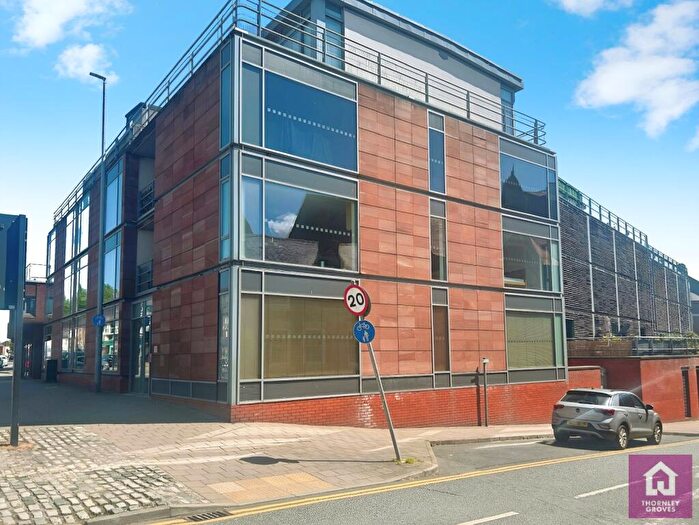 3 Bedroom Flat For Sale In Alexander Court, Dee Lane, Chester, Cheshire, CH3