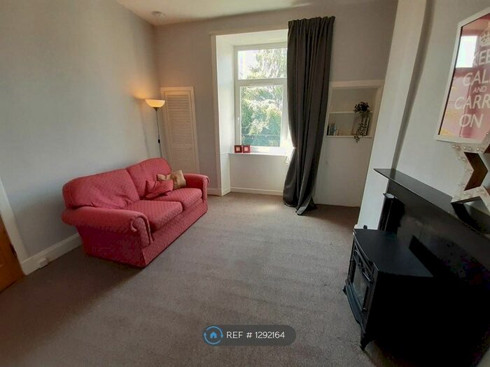 1 Bedroom Flat To Rent In Millar Place, Edinburgh, EH10