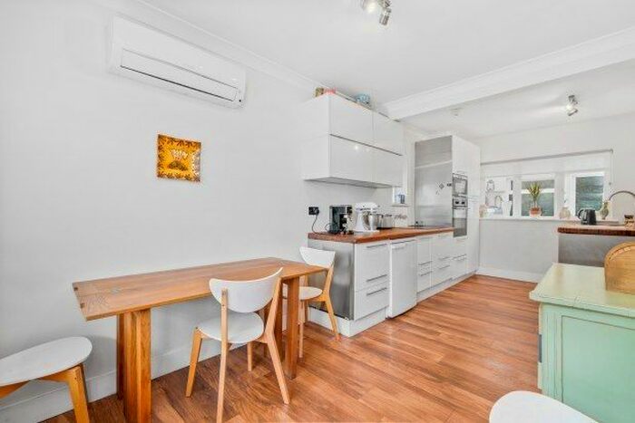 4 Bedroom Property To Rent In Chaucer Avenue, Weybridge, KT13