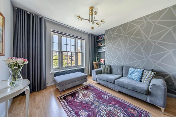 1 Bedroom Flat For Sale In Vauxhall Street, London, SE11