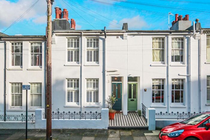 3 Bedroom Terraced House For Sale In Kingsley Road, Brighton, BN1