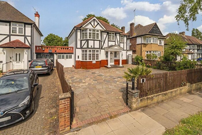 6 Bedroom Detached House To Rent In Old Church Lane, London, NW9